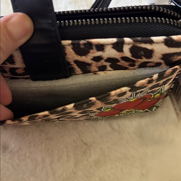 Ed Hardy Leopard Heart Tattoo Zip Wallet Wristlet NWT Punk Rock Y2K - Picture 3 of 5